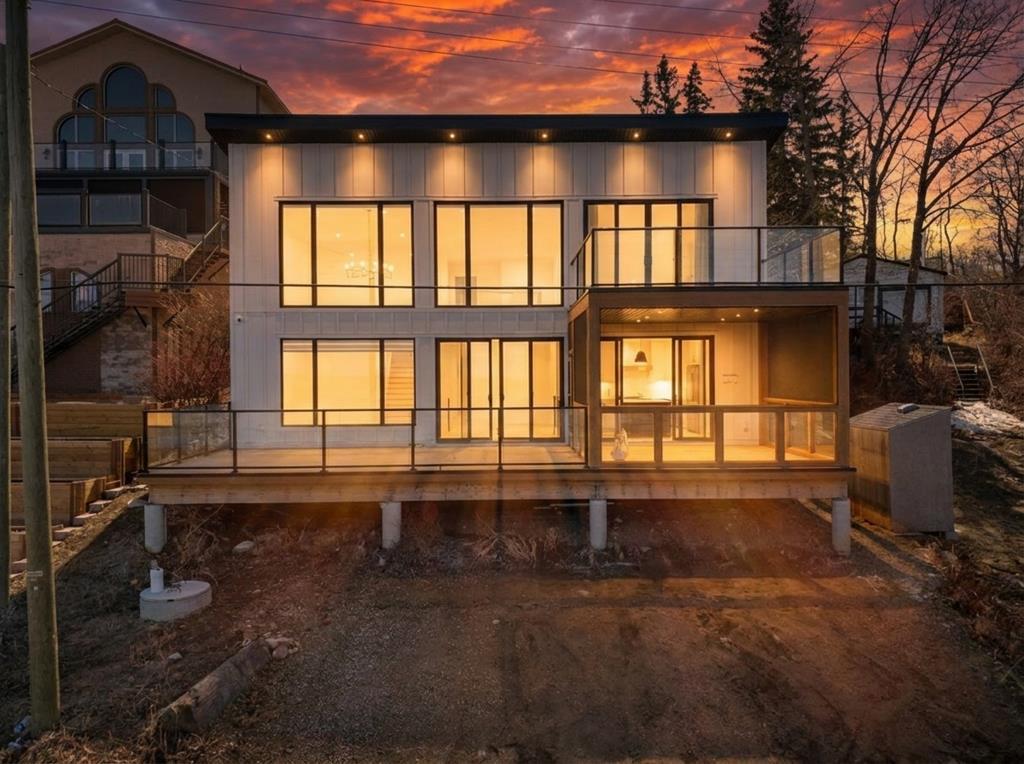 47 Bay View Street , A2302109, Alberta,