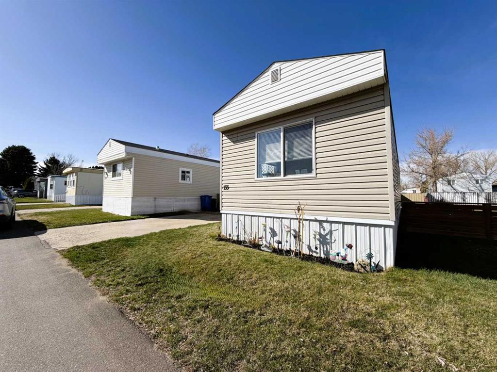 Fourth View of 133, 4000 13 Avenue SE, SE Southridge, Medicine Hat, Alberta, T1B 1J3