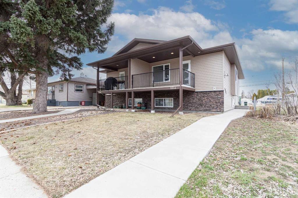 Third View of 2254 15 Avenue SE, Crestwood-Norwood, Medicine Hat, Alberta, T1A 3S1