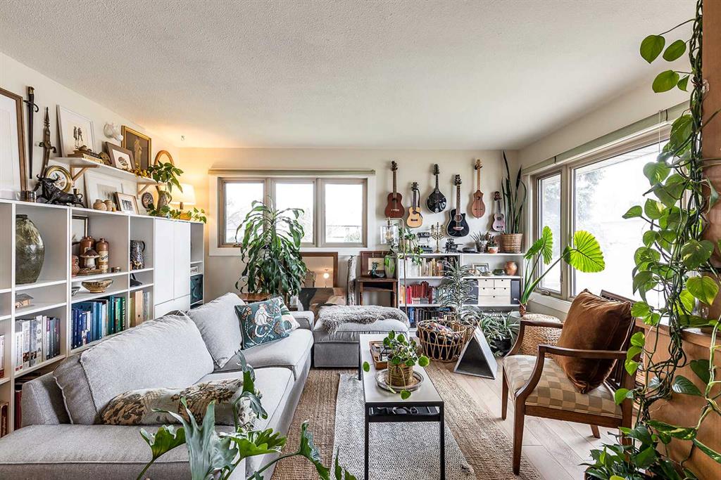 Third View of 75 Robertson Way SE, SW Hill, Medicine Hat, Alberta, T1A 5J3