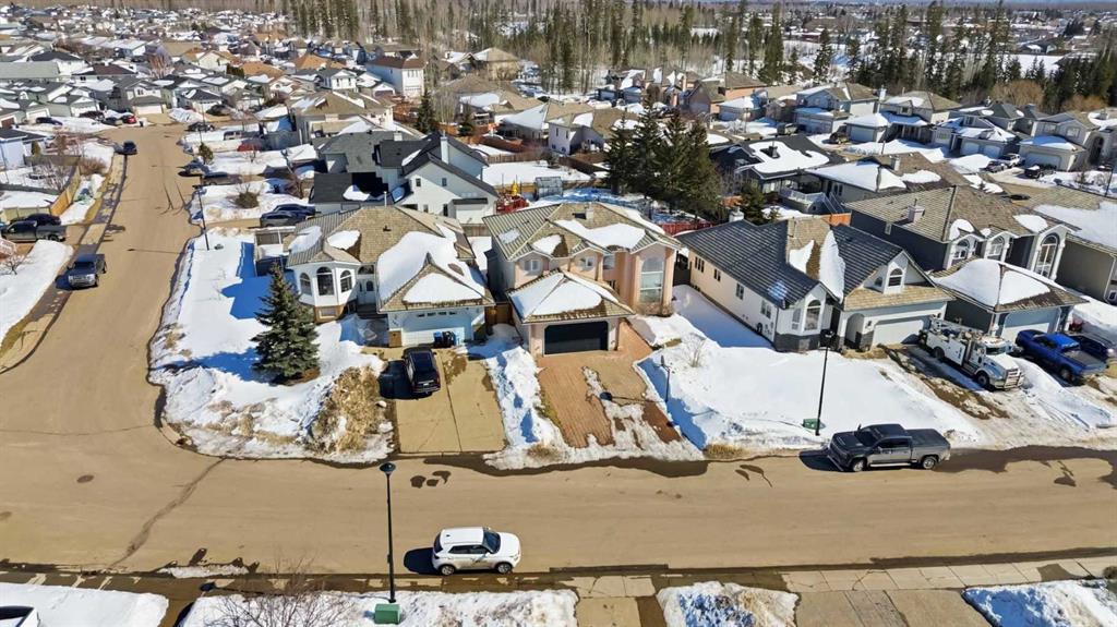 Fourth View of 171 BURTON Place , Timberlea, Fort McMurray, Alberta, T9K1V4