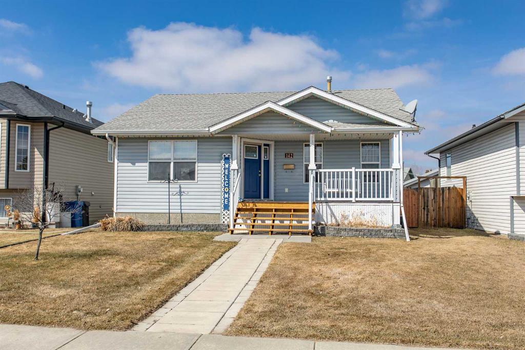 142 Robinson Avenue , A2302344, Alberta,