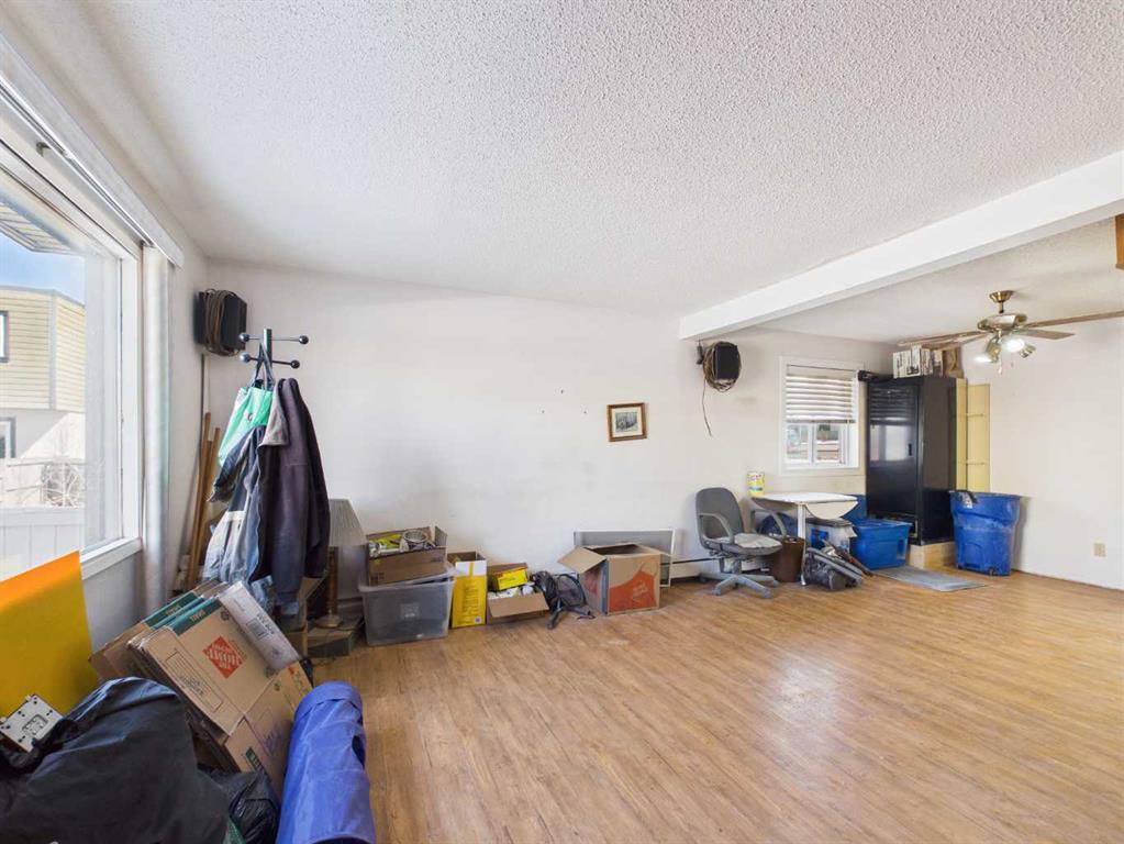 Fourth View of 68, 3809 45 Street SW, Glenbrook, Calgary, Alberta, T3E3H4