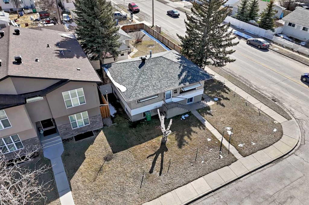 Third View of 7448 21 Street SE, Ogden, Calgary, Alberta, T2C 0V3