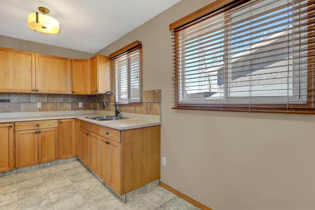 Fourth View of 9514 76 Avenue , South Patterson Place, Grande Prairie, Alberta, T8V 4T6