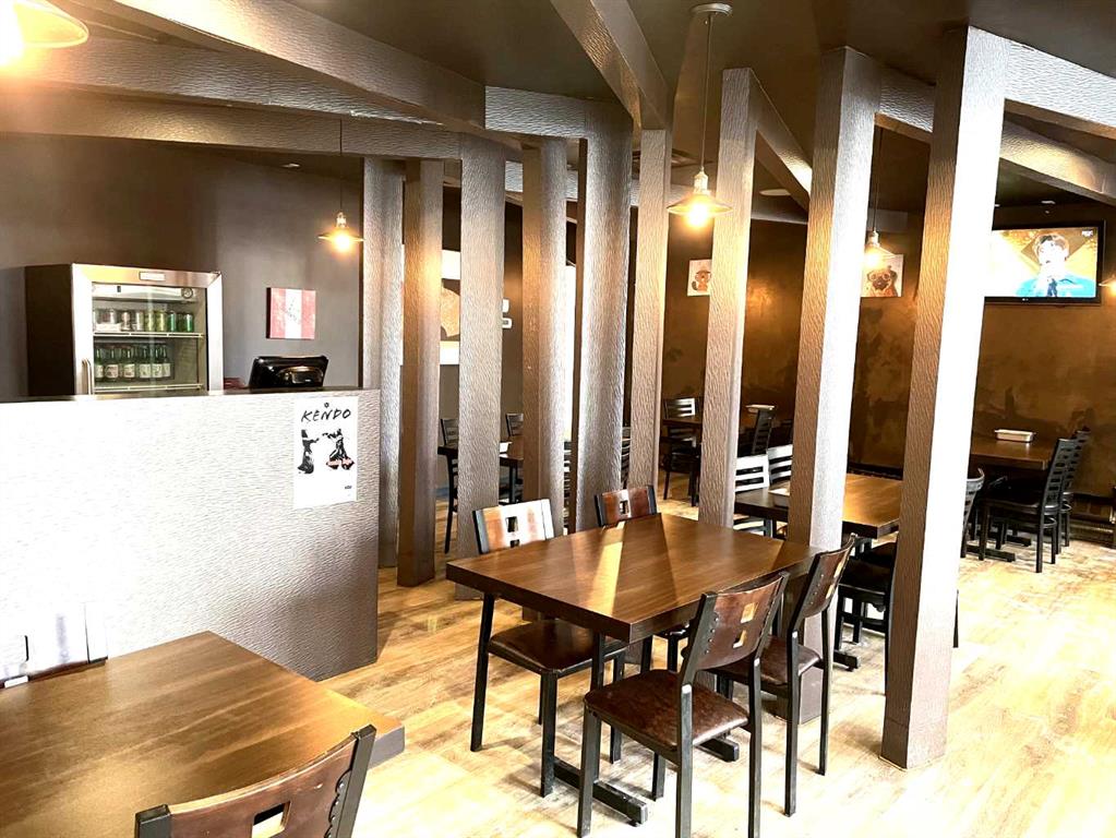 Third View of 9 West End Avenue SW, Downtown West End, Calgary, Alberta, T2P 1A5