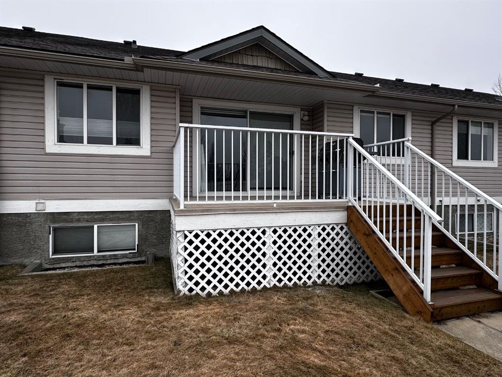 Fifth View of 63, 4 Stonegate Drive NW, Stonegate, Airdrie, Alberta, T4B 2R3