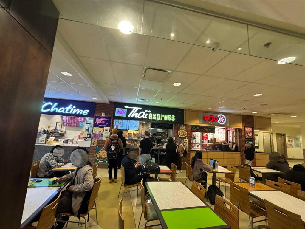 Fifth View of #Z-118, 4825 Mount Royal Gate SW, Lincoln Park, Calgary, Alberta, T3E 6K6