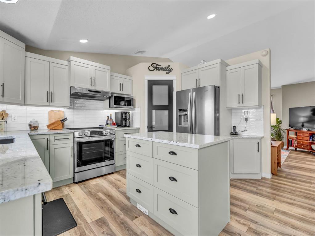 113 Vista Road SE, A2302542, Alberta,