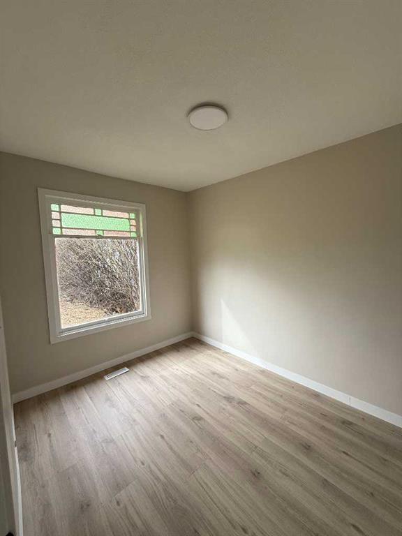 Fifth View of 419 12 Street N, Senator Buchanan, Lethbridge, Alberta, T1H 2G6