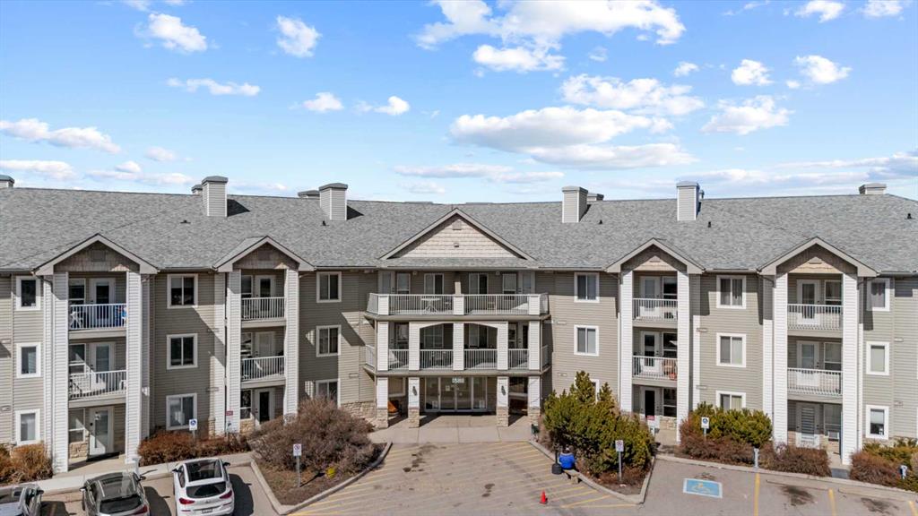 Second View of 3320, 6818 Pinecliff Grove NE, Pineridge, Calgary, Alberta, T1Y 7L2