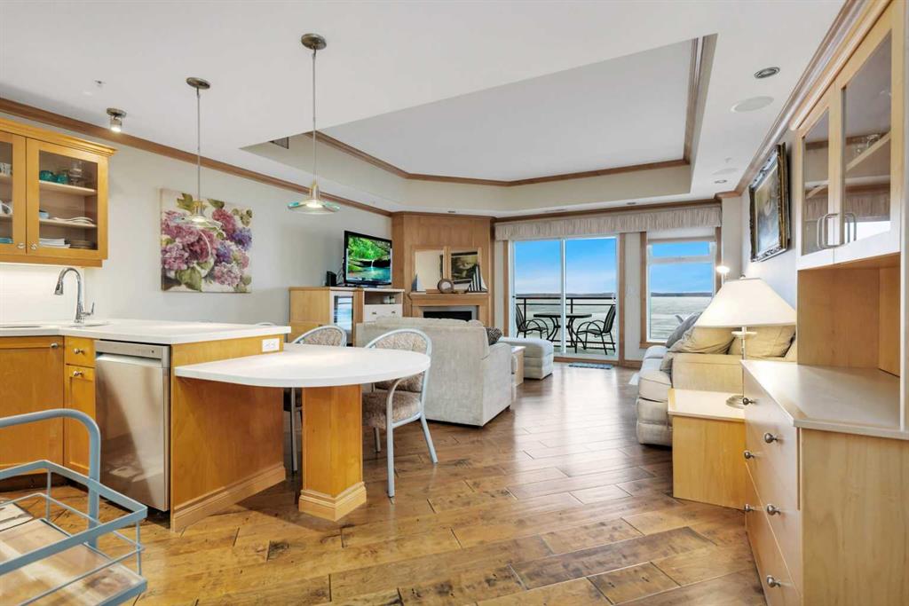 405, 5100 Lakeshore Drive , A2302584, Alberta,