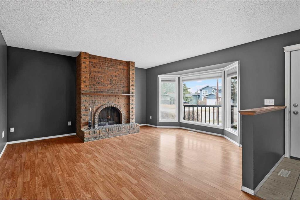 Third View of 15131 Deer Run Drive SE, Deer Run, Calgary, Alberta, T2J 3H6