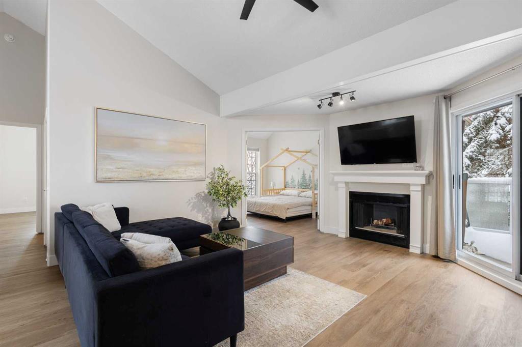 Fourth View of 207, 1997 Sirocco Drive SW, Signal Hill, Calgary, Alberta, T3H 3E6