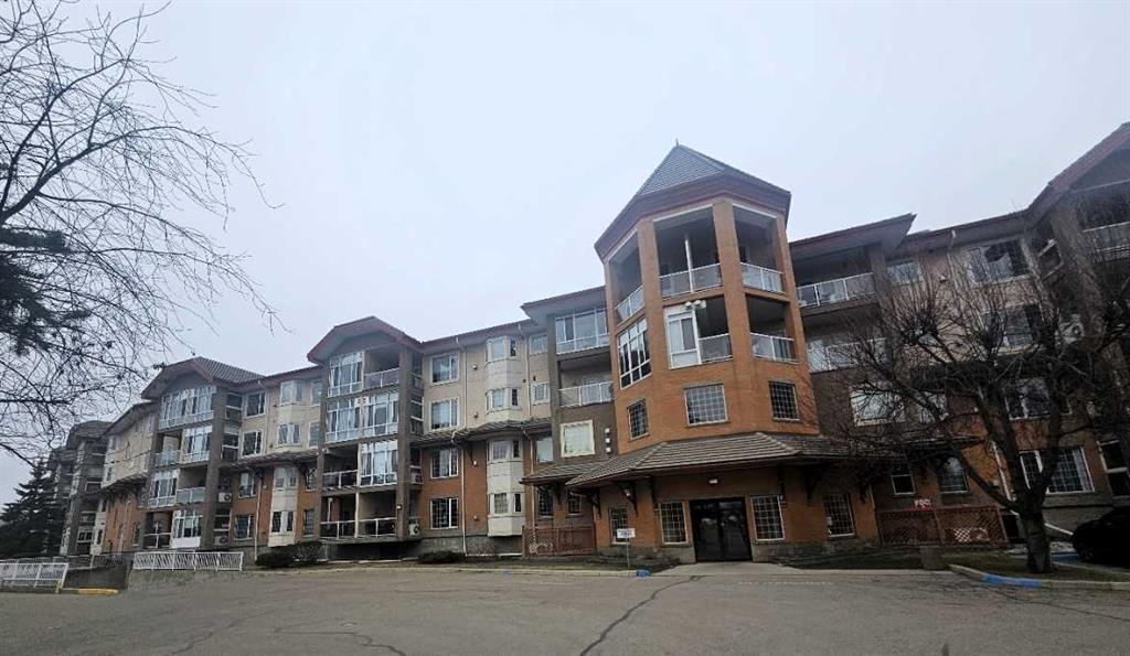 303, 4512 52 Avenue , A2302685, Alberta,