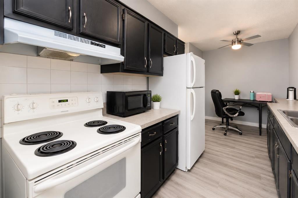 Fourth View of 303, 5812 61 Street , Riverside Meadows, Red Deer, Alberta, T4N 6H4