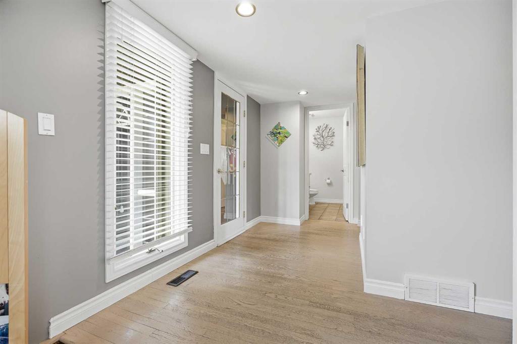 Fifth View of 2608 Deer Side Drive SE, Deer Run, Calgary, Alberta, t2j6a3