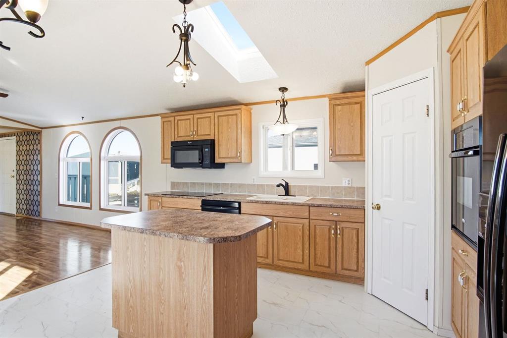 Fifth View of 22, 5800 46 Street , NONE, Olds, Alberta, T4H 1G7