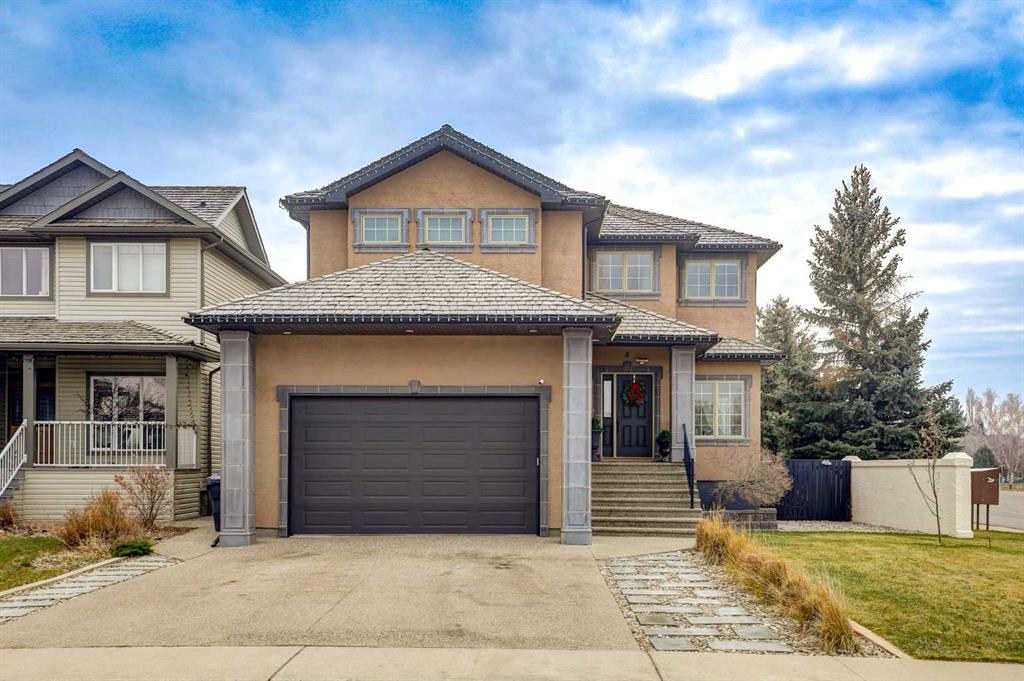 4 Heritage Point W, A2302821, Alberta,