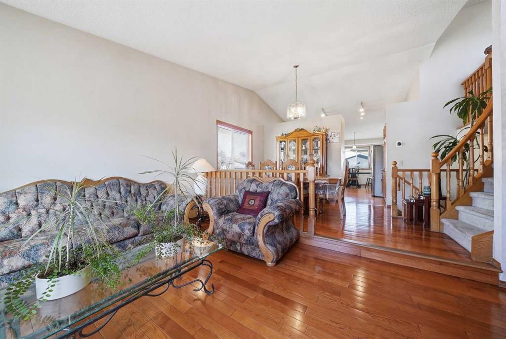 Fourth View of 2855 Catalina Boulevard NE, Monterey Park, Calgary, Alberta, T1Y 6R2