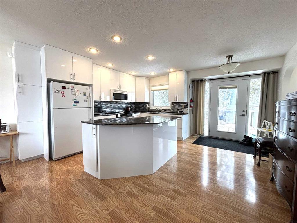 Fifth View of 59 Harolds Hollow , NONE, Whitecourt, Alberta, t7s1c3