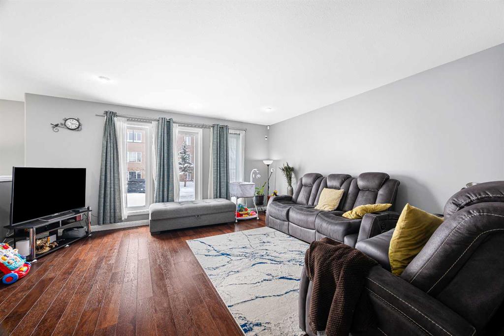 Third View of 5302B 14 Street , College Park, Lloydminster, Alberta, T9V 2K1