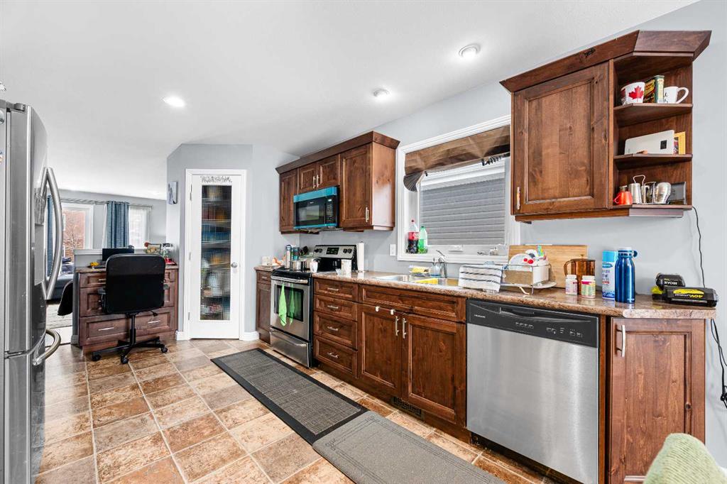 Fourth View of 5302B 14 Street , College Park, Lloydminster, Alberta, T9V 2K1