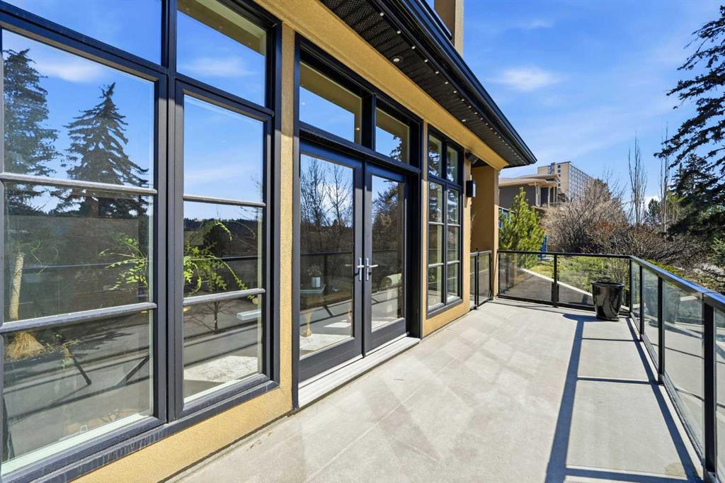 Fifth View of 3610 8 Avenue NW, Parkdale, Calgary, Alberta, T2N 1C9