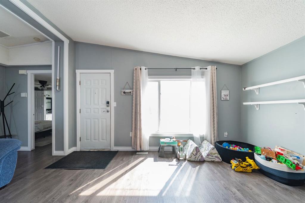 Fifth View of 125 Grant Bay , Gregoire Park, Fort McMurray, Alberta, T9H 5J1