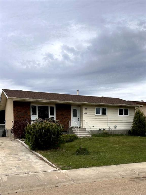 Second View of 1614 3 Avenue , NONE, Wainwright, Alberta, T9W1J3
