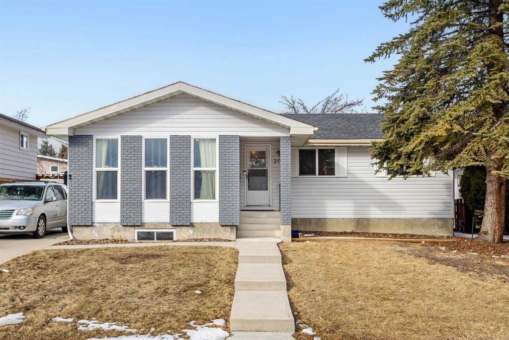 Second View of 208 Woodpark Place SW, Woodlands, Calgary, Alberta, T2M 2S5