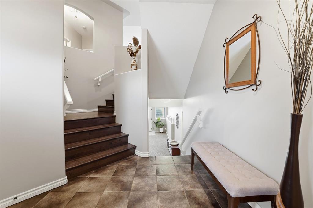 Third View of 152 Vincent Close , Vanier Woods, Red Deer, Alberta, T4R 0H8