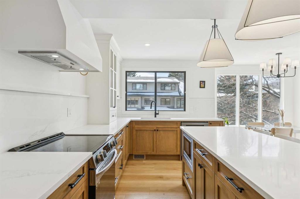 Fourth View of 5, 140 Point Drive NW, Point McKay, Calgary, Alberta, T3B4W3