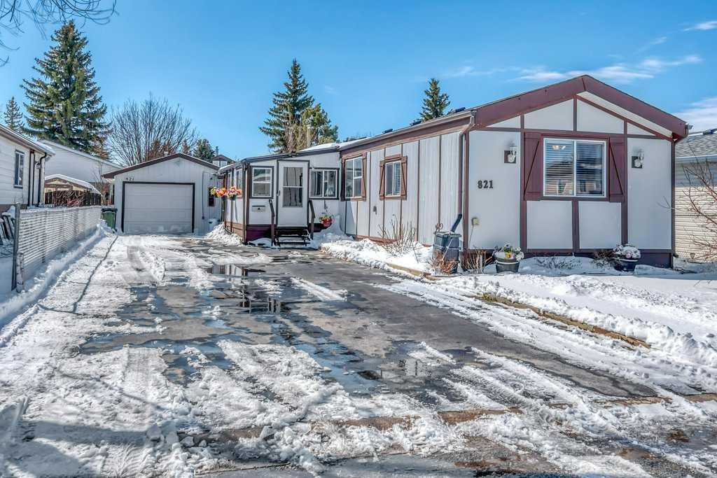 MLS® listing #110251015 for sale located at 821 Briarwood Road 