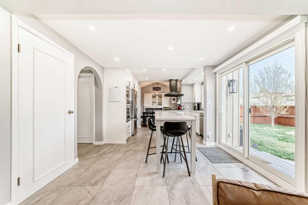 Fourth View of 75 Sunmount Crescent SE, Sundance, Calgary, Alberta, T2X2G3