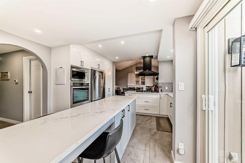Fifth View of 75 Sunmount Crescent SE, Sundance, Calgary, Alberta, T2X2G3