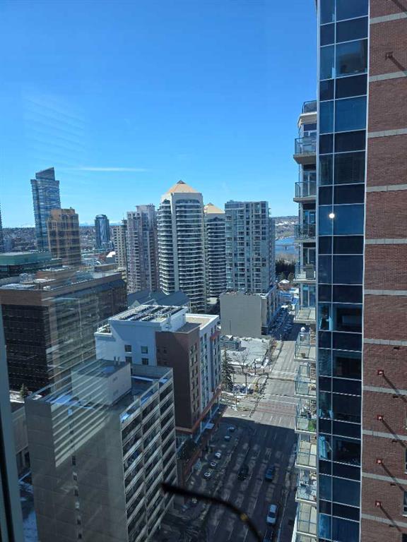 2208, 910 5 Avenue SW, A2303361, Alberta,