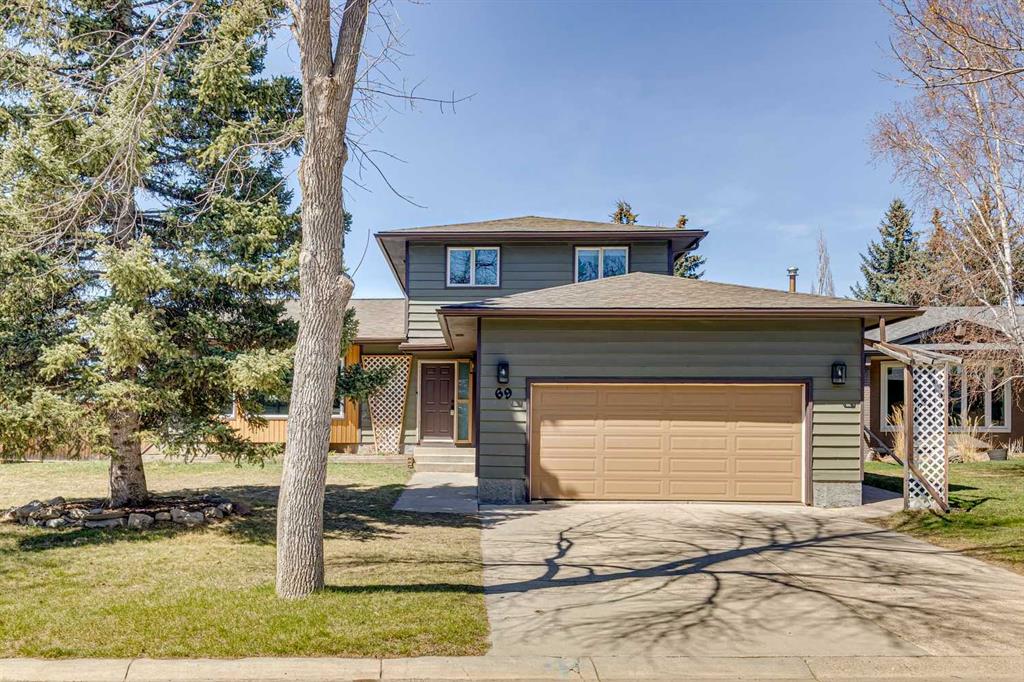 69 Suntree Lane , A2303421, Alberta,