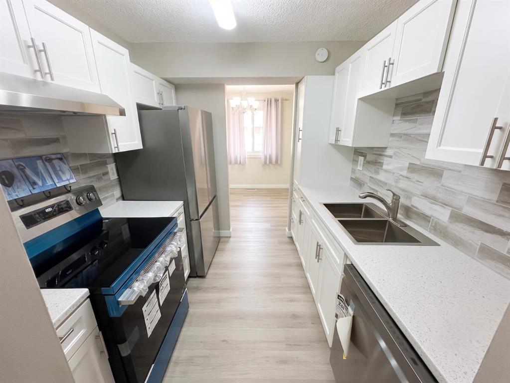 Fifth View of #16, 5935 63 Street , Highland Green, Red Deer, Alberta, T4N 6C1