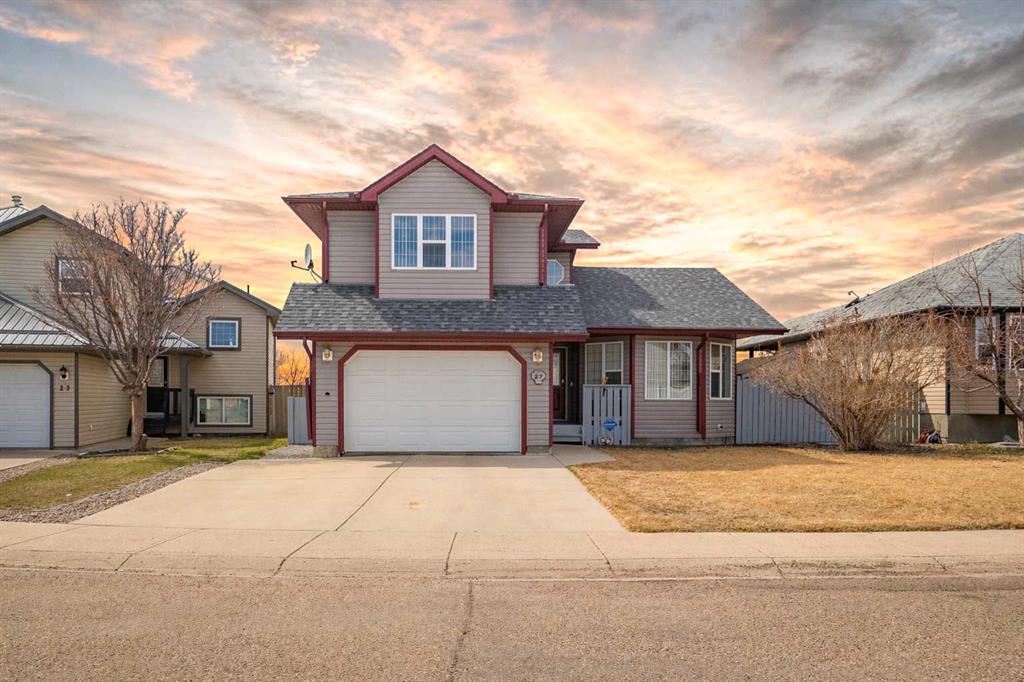 27 Upland Manor , A2303467, Alberta,
