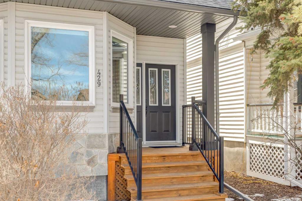 Third View of 429 11 Avenue NE, Renfrew, Calgary, Alberta, T2E 0Z4