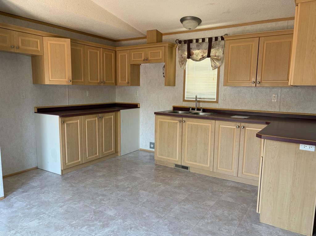 Fourth View of 300 Grandview Crescent , Gregoire Park, Fort McMurray, Alberta, T9H 4Y1