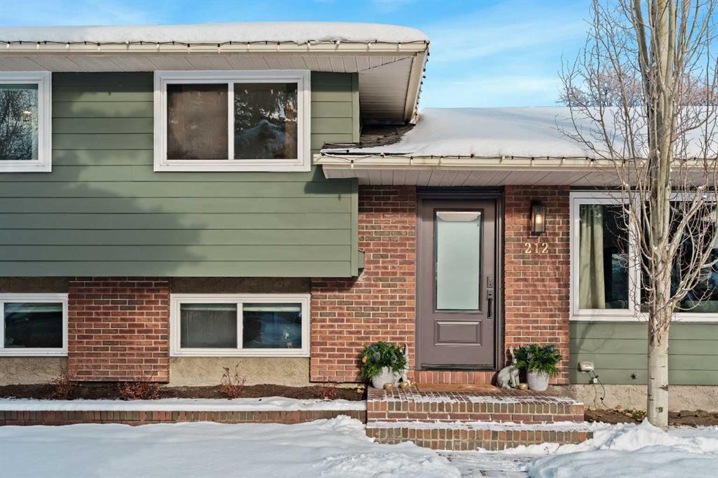 Third View of 212 Vantage Place NW, Varsity, Calgary, Alberta, T3A1X9