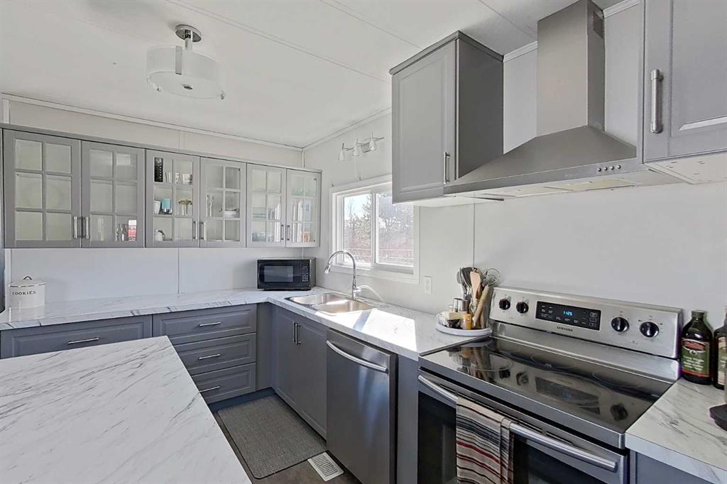 Fifth View of 609 1A Street SE, NONE, Slave Lake, Alberta, T0G 2A3