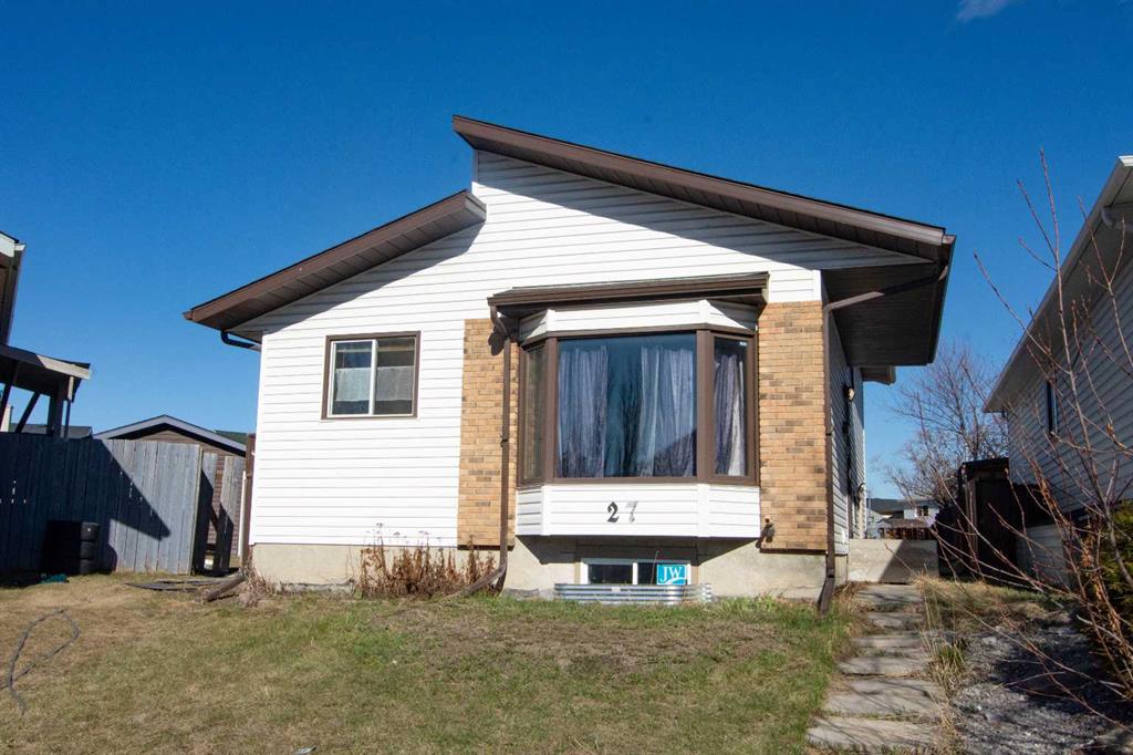 Second View of 27 Taraglen Court NE, Taradale, Calgary, Alberta, T3J2M6