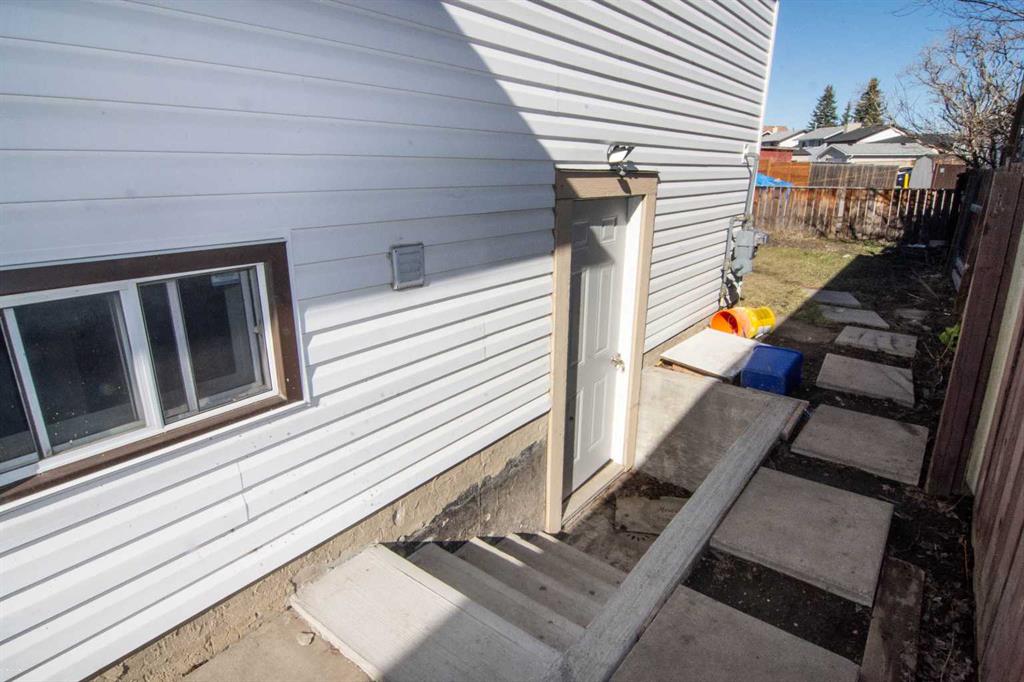 Fourth View of 27 Taraglen Court NE, Taradale, Calgary, Alberta, T3J2M6