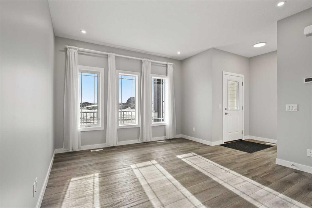 Third View of 1058 Alpine Avenue SW, Alpine Park, Calgary, Alberta, T2Y 0T1