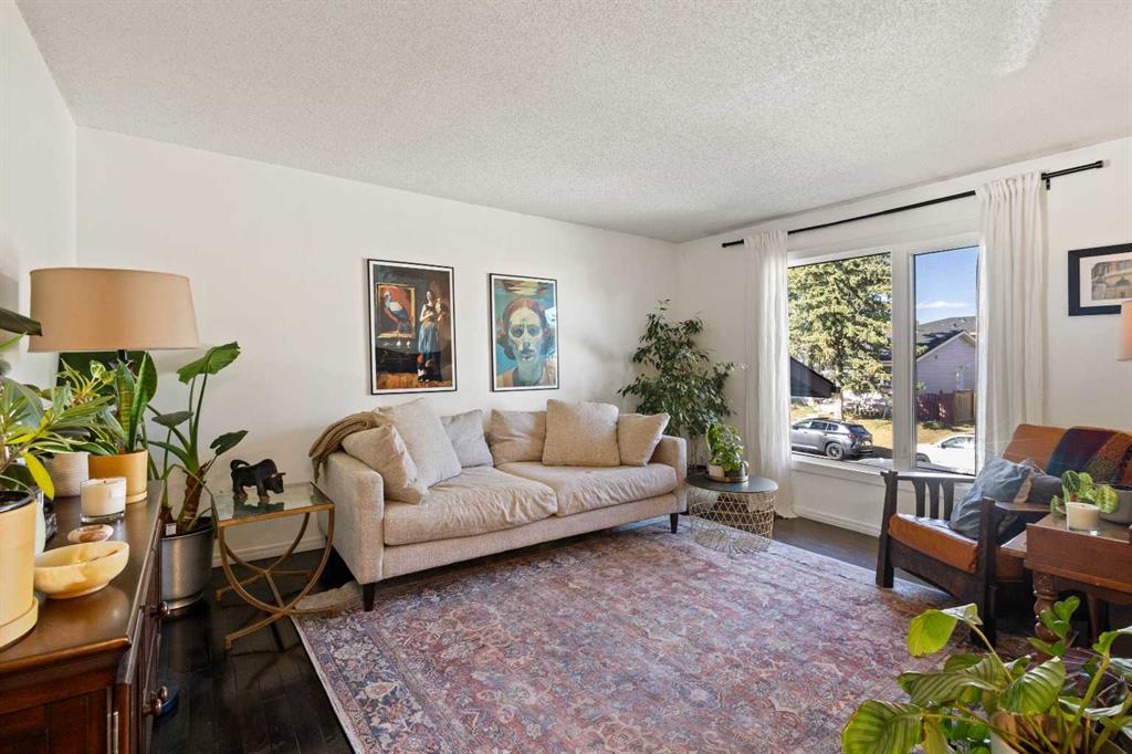 49 Castlebrook Way NE, A2303785, Alberta,