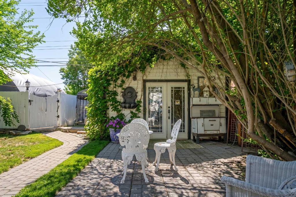 Fourth View of 81 Elma Street W, NONE, Okotoks, Alberta, T2S 1J9