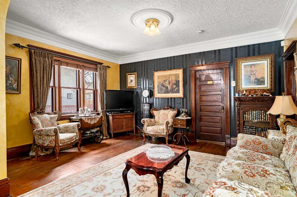 Fifth View of 81 Elma Street W, NONE, Okotoks, Alberta, T2S 1J9